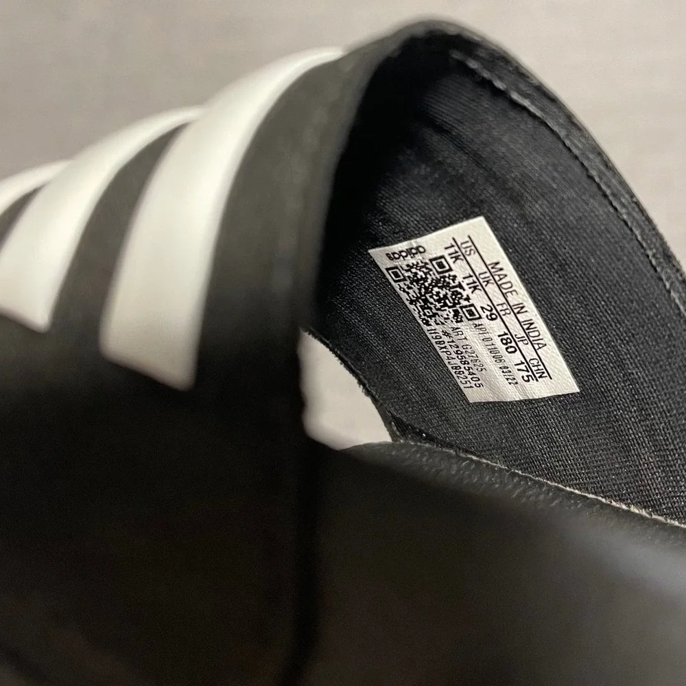 Kids Adidas Adilette Shower‎ Slides Black White Athletic Sandals Size 11K Gym